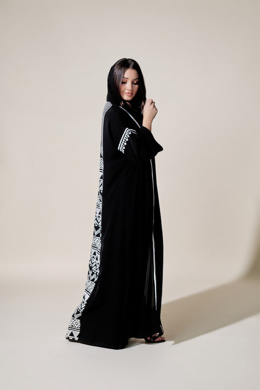 A0223 Linen/Crepe with hand embroidery